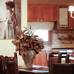 Loridis ヴィラ Prínos